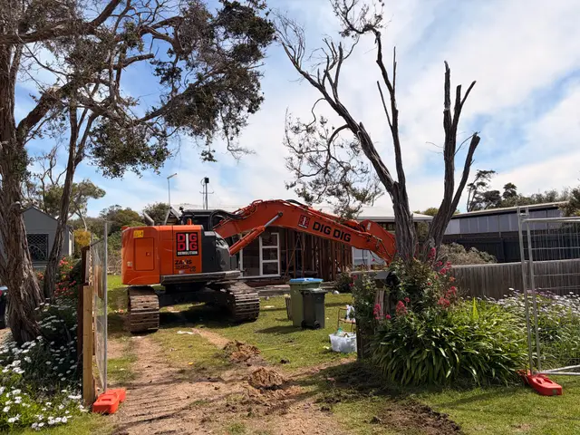 Clad house demolition in Blairgowrie: during demolition
